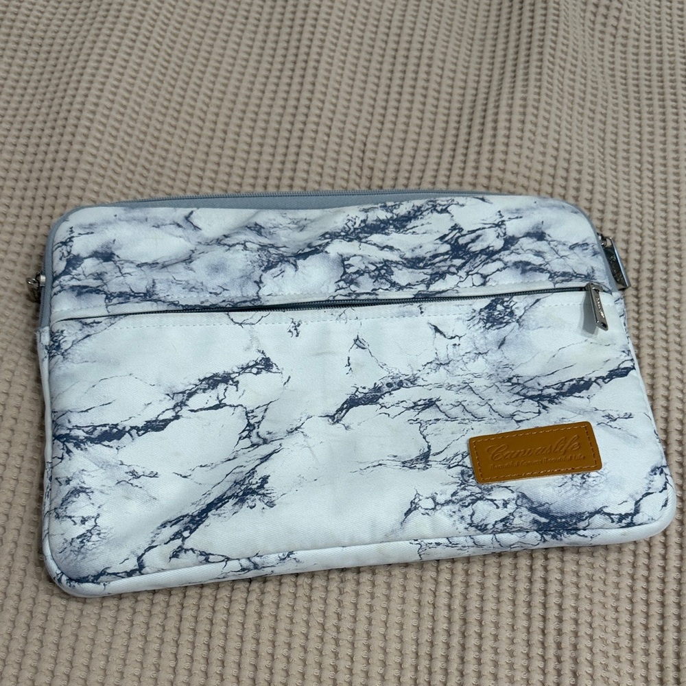 Marble Print Laptop Sleeve